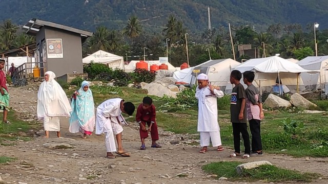 Potret Penyintas Gempa Bumi dan Likuefaksi di Palu saat Lebaran (519698)