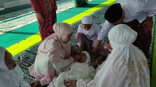 Potret Penyintas Gempa Bumi dan Likuefaksi di Palu saat Lebaran (519703)