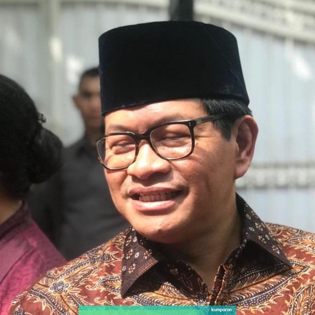 Pramono Anung di Kediaman Ketum PDIP Megawati. Foto: Paulina Herasmarindar/kumparan