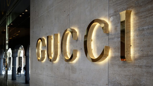 Logo Gucci. Foto: AFP/FABRICE COFFRINI