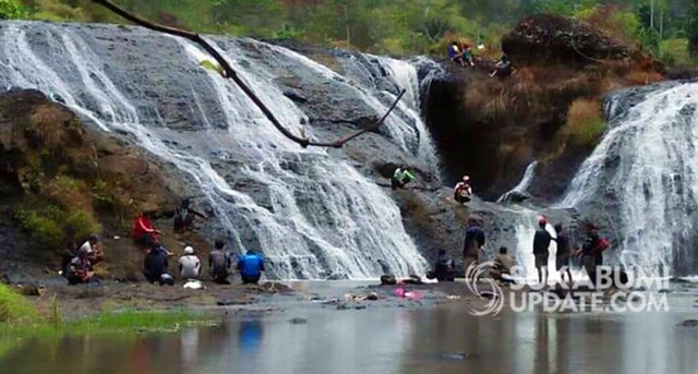 Panorama alam memanjakan mata di Cikondang, Desa Cimanggu, Kabupaten Sukabumi dan beberapa curug di aliran Sungai Ciseureuh. | Sumber Foto:Ragil Gilang