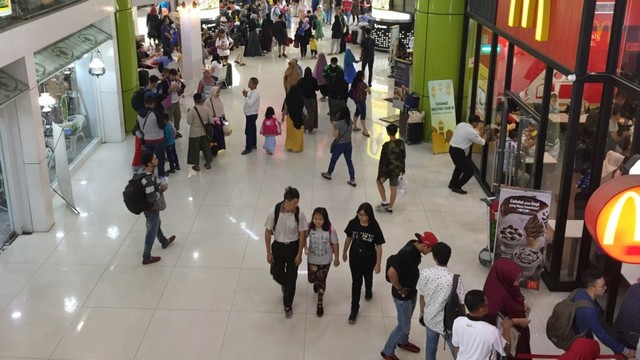 PT KAI Persiapkan 1 Lagi Kereta Tambahan Antisipasi Arus Balik di Stasiun Gambir