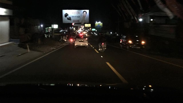 Lalu lintas di Jalan Puncak lancar. Foto: Muhammad Iqbal/kumparan
