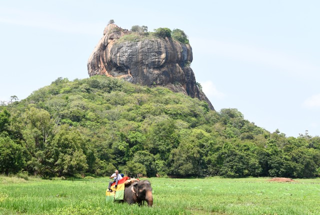 Ilustrasi pariwisata di Sri Lanka. Foto: AFP/Lakruwan Wanniarachchi