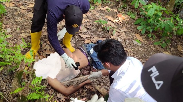 Mayat ditemukan di kebun di Aceh Timur. Dok. Polres Aceh Timur 