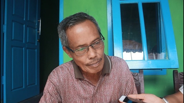 Ketua RT 05, Lingkungan II, Kelurahan Jagabaya 2, Kecamatan Way Halim, M. Tauhid saat ditemui Lampung Geh, Selasa (11/6) | Foto : Dimas Prasetyo/Lampung Geh
