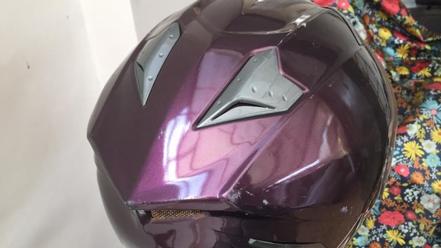 Bahaya Menggunakan Helm yang Usia Pakainya Sudah Lebih dari 5 Tahun (340107)