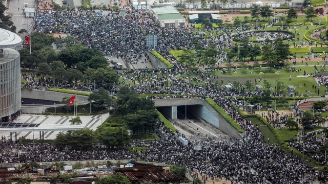 Foto: Demo Ratusan Ribu Orang di Hong Kong Masih Berlanjut (16539)