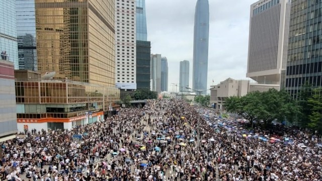 Gambar udara demo besar-besaran warga Hong Kong menolak hukum ekstradisi ke China. Foto: Dok. Istimewa