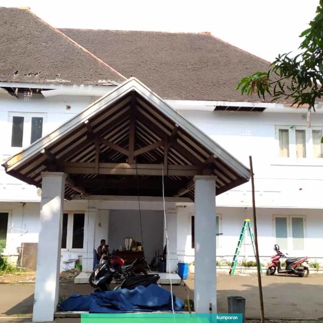 Suasana di rumah Jalan Proklamasi nomor 36, tempat yang disebut menjadi pangkalan tersangka Hadi Kurniawan alias Iwan. Foto: Maulana Ramadhan/kumparan
