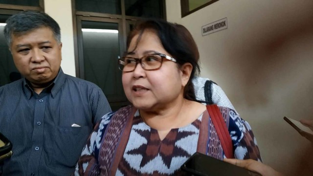 Kuasa Hukum Taufik Kurniawan, Elza Syarief