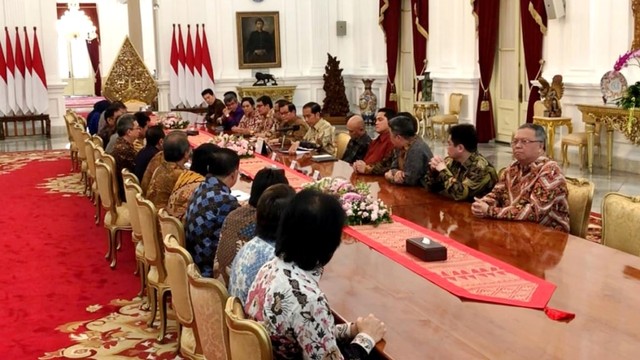 Presiden Joko Widodo bertemu dengan para pengusaha yang tergabung dalam Apindo