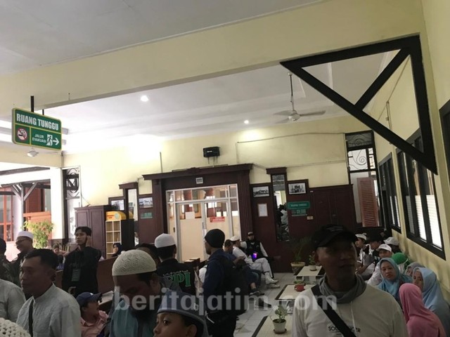 Meski Tak Sebanyak Banser, FPI Juga Datangi PN Surabaya