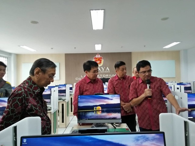 Resmikan CBT, Fakultas Kedokteran Ubaya Geser ke Pembelajaran Online (248700)