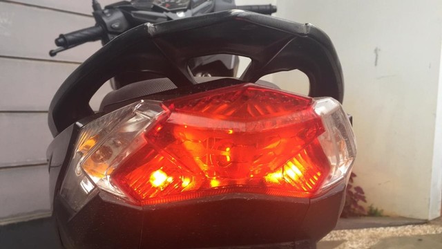 Lampu rem Honda Vario yang menyala Foto: Aditya Pratama Niagara/kumparan