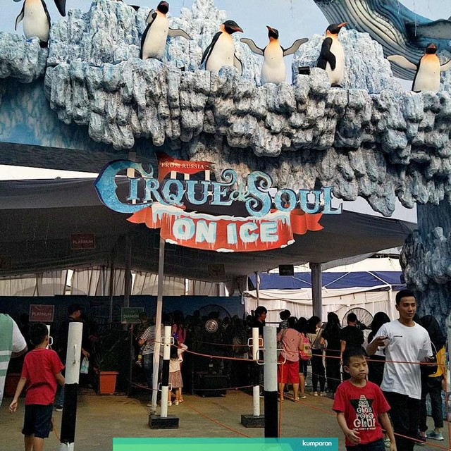 ‘Cirque de Soul on Ice’ di Summarecon Mall Kelapa Gading, Jakarta Utara, Kamis (13/6). Foto: Maria Gabrielle Putrinda/kumparan