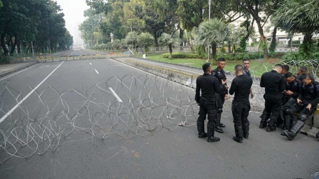 Mahkamah Konstitusi, Pengamanan di Jalan Merdeka
