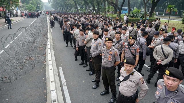 Mahkamah Konstitusi, Pengamanan di Jalan Merdeka