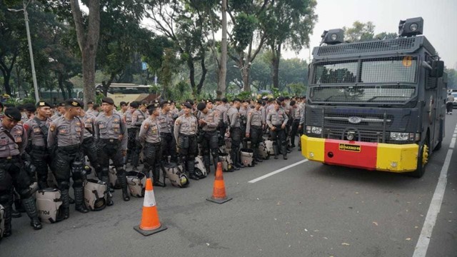 Mahkamah Konstitusi, Pengamanan di Jalan Merdeka