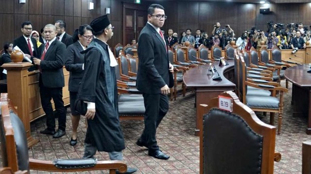 Politisi PDI Perjuangan, Arteria Dahlan di Mahkamah Konstitusi, Jakarta, Jumat (14/6). Foto: Helmi Afandi/kumparan