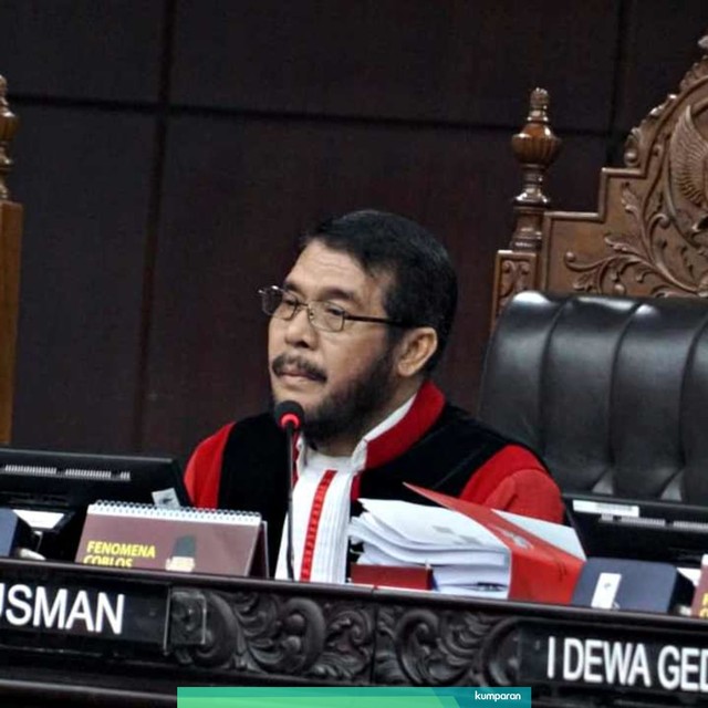 Ketua Mahkamah Konstitusi, Anwar Usman saat sidang perdana di MK, Jakarta, Jumat (14/6). Foto: Helmi Afandi/kumparan