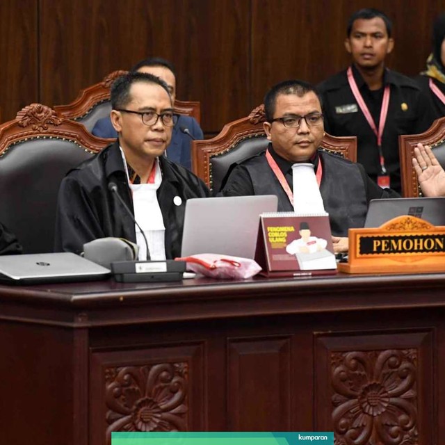 Mahkamah Konstitusi, Tim kuasa hukum BPN, Pemohon