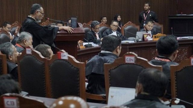 Mahkamah Konstitusi, sidang perdana PHPU Pilpres 2019, Bambang Widjojanto