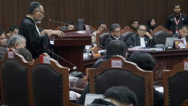 Mahkamah Konstitusi, sidang perdana PHPU Pilpres 2019, Bambang Widjojanto