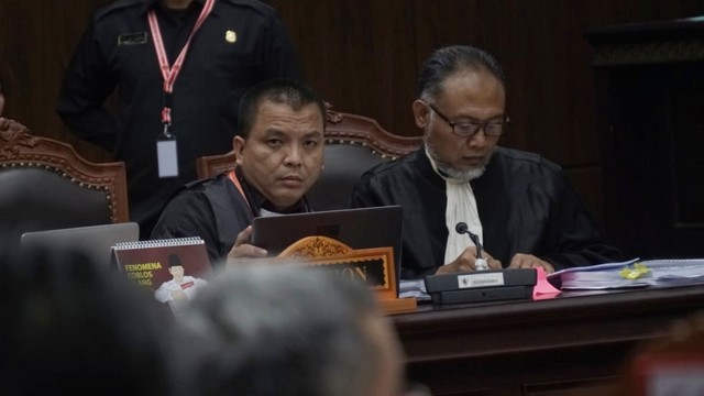 Imbas BPN Ubah Gugatan, MK Tunda Sidang Lanjutan Selasa, 18 Juni (38490)