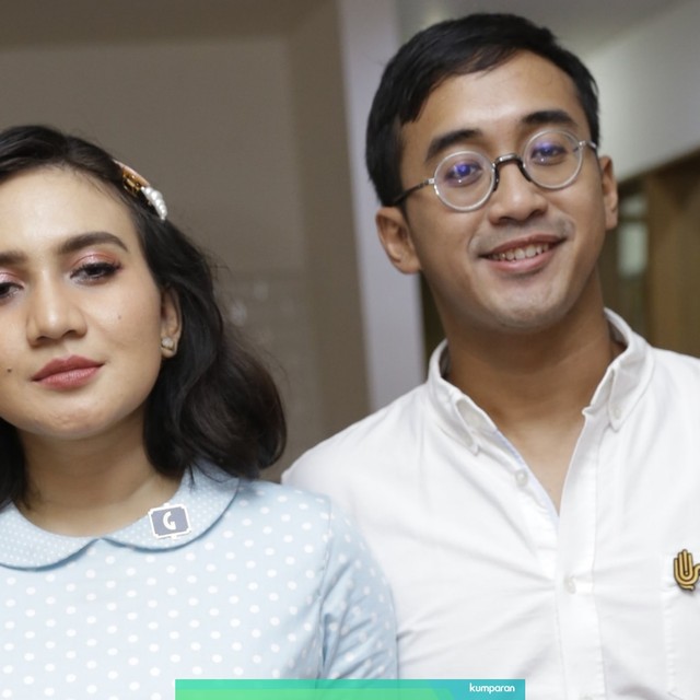 Penyanyi Galabby Thahira dan Dimas Danang saat hadir di peluncuran Music Galabby X UPH yang berjudul Fakta Cinta di Panglima Polim, Jakarta, Jumat, (14/6). Foto: Ronny