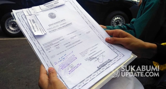 Pendaftaran PPDB Kota Sukabumi tahun ini harus menggunakan legalisir foto copy dokumen kependudukan sebagai salah satu syarat. | Sumber Foto:Herlan Heryadie