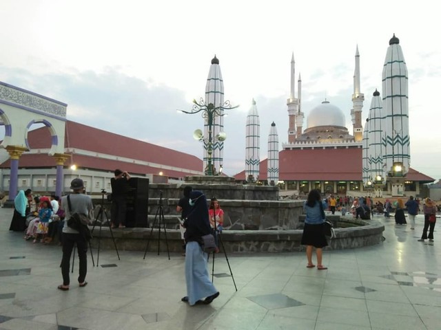 5 Cerita Mudik: dari Kehilangan Dompet hingga Pesona Masjid (82059)