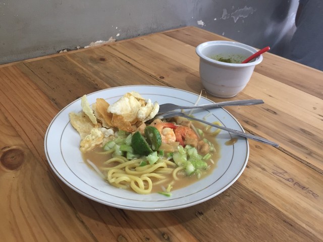 Racikan Kopi Asli Belitung di Kong Djie Coffee, Pasar Modern BSD (468010)