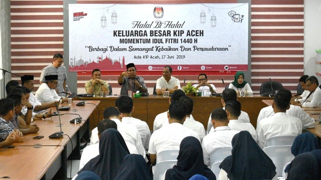 Halal bi halal KIP Aceh1.jpg