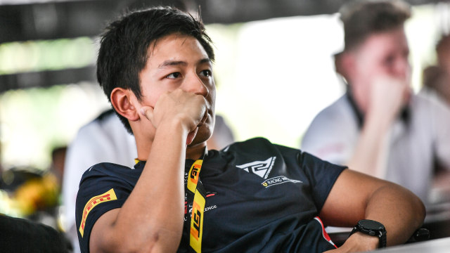 Rio Haryanto mengarungi GT World Challenge Asia bersama T2 Motorsports. Foto: Dok. Istimewa