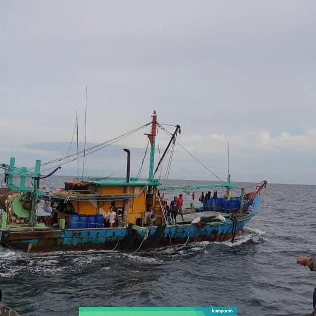 Kapal Ilegal Malaysia yang ditangkap KKP di perairan Selat Malaka. Foto: Dok. KKP