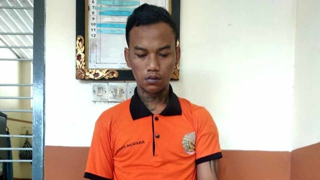 Seorang tahanan titipan bernama Putu Swastika, di Rutan Kelas IIB Negara, Kabupaten Jembrana, Bali. Foto: Dok. Rutan Kelas II B Negara
