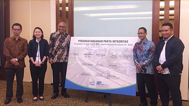 Penandatanganan Pakta Integritas Pengadaan Proyek Fase II MRT Jakarta Koridor Bundaran HI-Kota. Foto: Selfy Sandra Momongan/kumparan