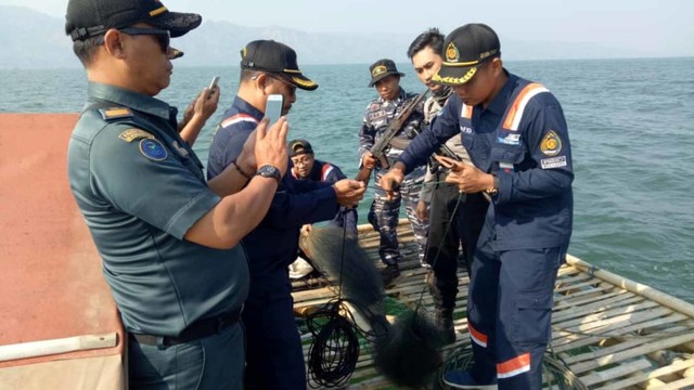 Menteri Edhy Sebut Ekspor Benih Lobster Bisa Bantu Nelayan Terdampak COVID-19 (180266)