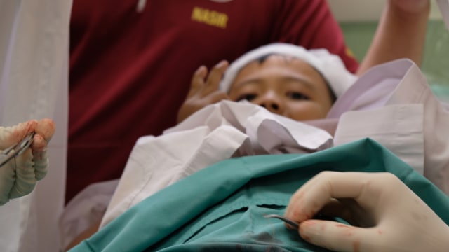 Lebih Baik Mana Anak Sunat Saat Bayi Balita Atau Usia Sd Kumparan 