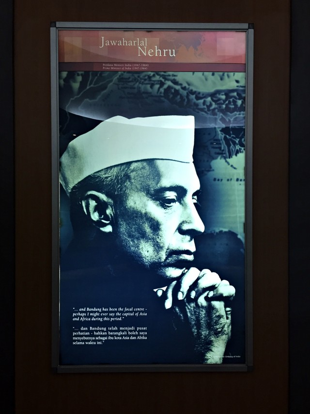 PM India Jawaharlal Nehru adalah sosok yang mewakili India saat KAA berlangsung Foto: Helinsa Rasputri/kumparan
