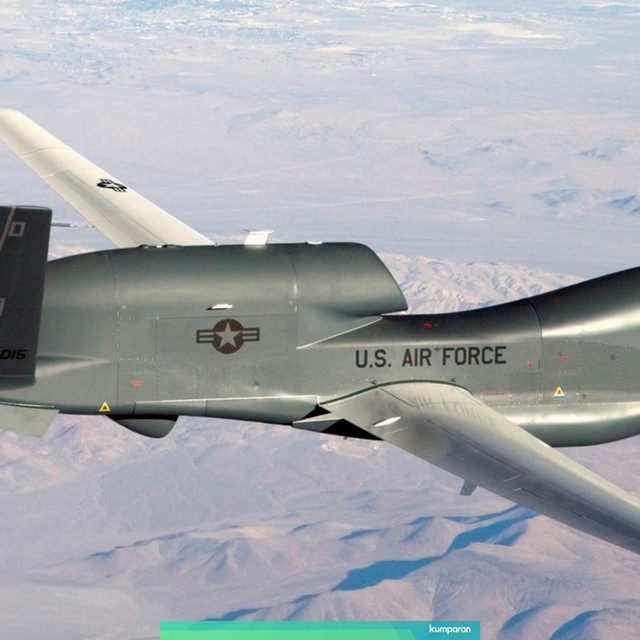 Drone militer Amerika Serikat, RQ-4 Global Hawk. Foto: Angkatan Udara Amerika Serikat/Via Reuters