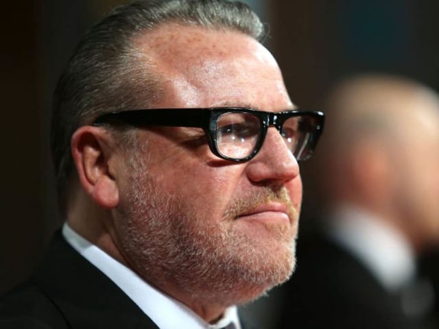 Ray Whitestone Ray Winstone Bergabung Kedalam Film Solo Black Widow | kumparan.com