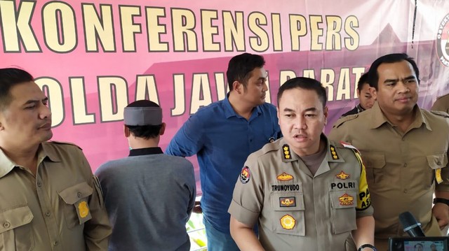 Polda Jabar tetapkan ustaz Rahmat Baequni tersangka penyebar hoaks petugas KPPS diracun. Foto: Rachmadi Rasyad/kumparan