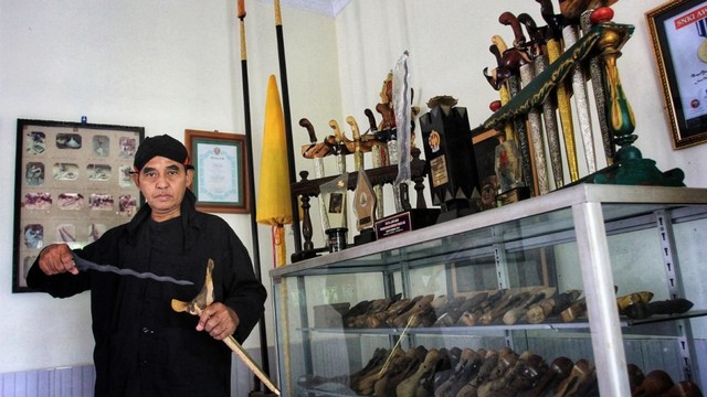 keris, pandai besi