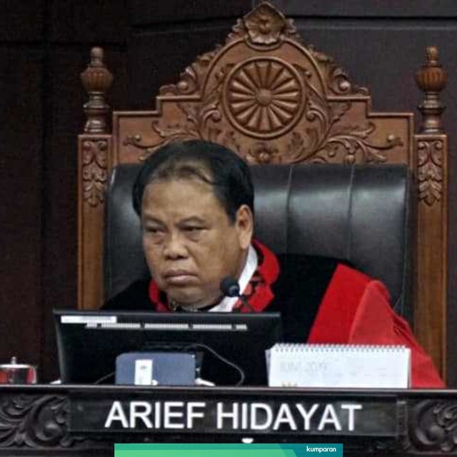Hakim Mahkamah Konstitusi, Arief Hidayat saat sidang Perselisihan Hasil Pemilu Umum 2019 di Gedung Mahkamah Konstitusi, Jakarta, Jumat(21/8) Foto: Helmi Afandi/kumparan