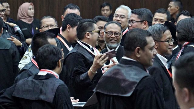 Mahkamah Konstitusi, Sidang Kedua MK, BPN, Foto Bersama