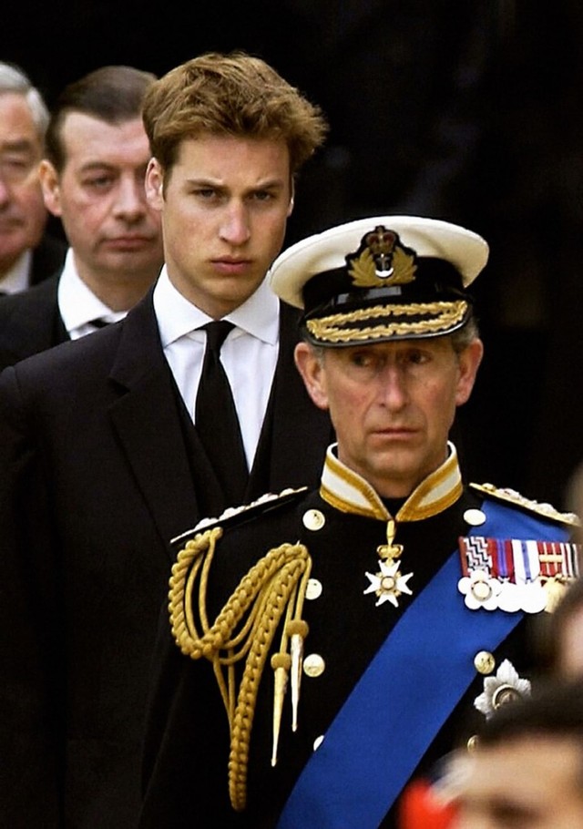 Potret Lawas Royal Family, dari Ratu Elizabeth hingga Meghan Markle (190263)
