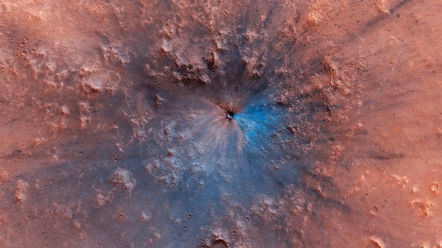 'Kawah Biru' di planet Mars. Foto: NASA/JPL/University of Arizona