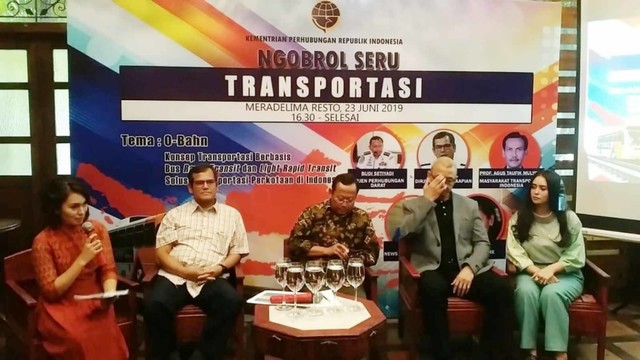 Pemerintah Tengah Kaji Pengadaan O Bahn di RI, Busway Anti Serobot (28889)